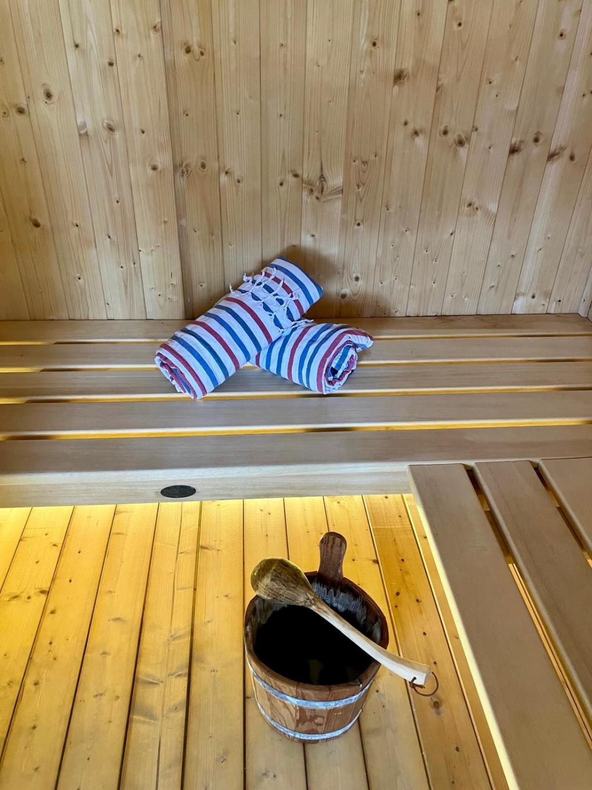 Casa La Rosa & Spa Courdimanche-sur-Essonnes エクステリア 写真